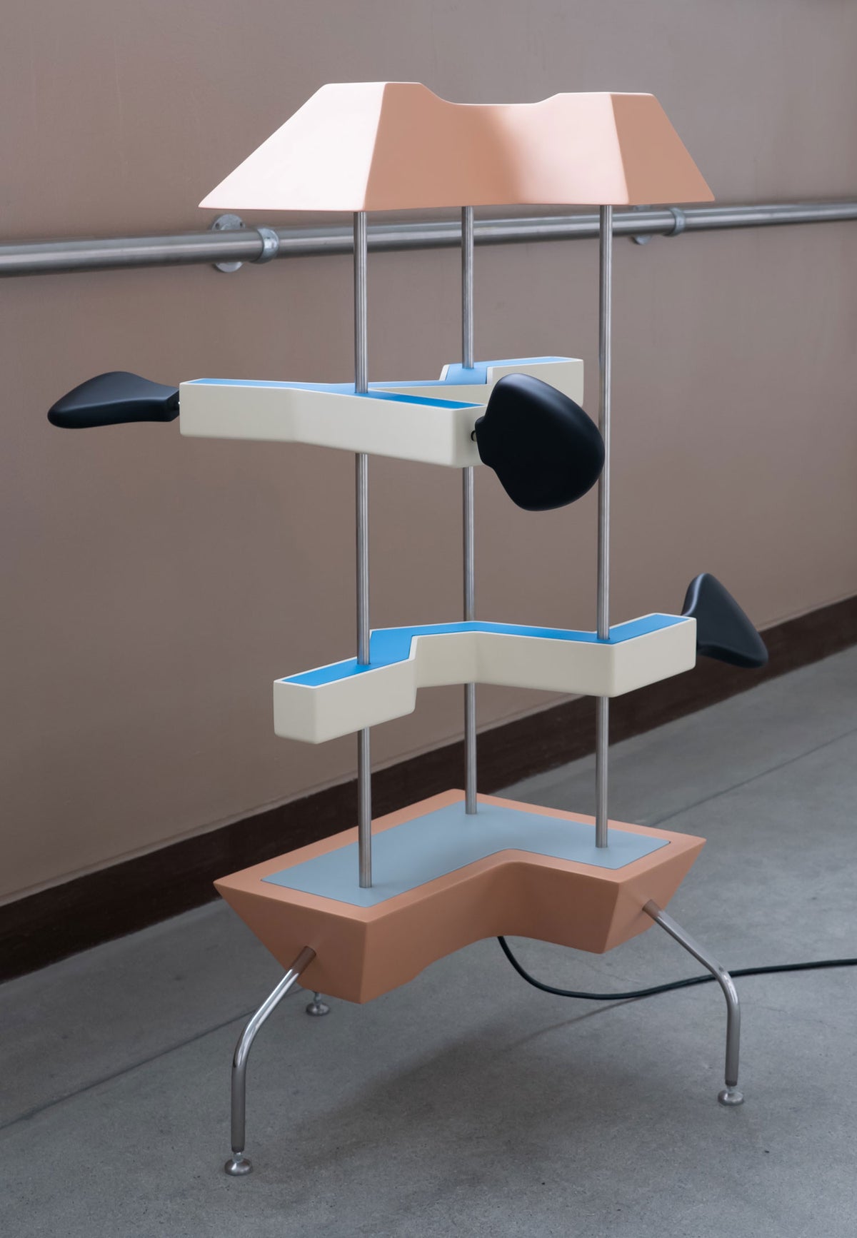 目の二点をなぎ倒しながらも一歩も歩かない九行の家具