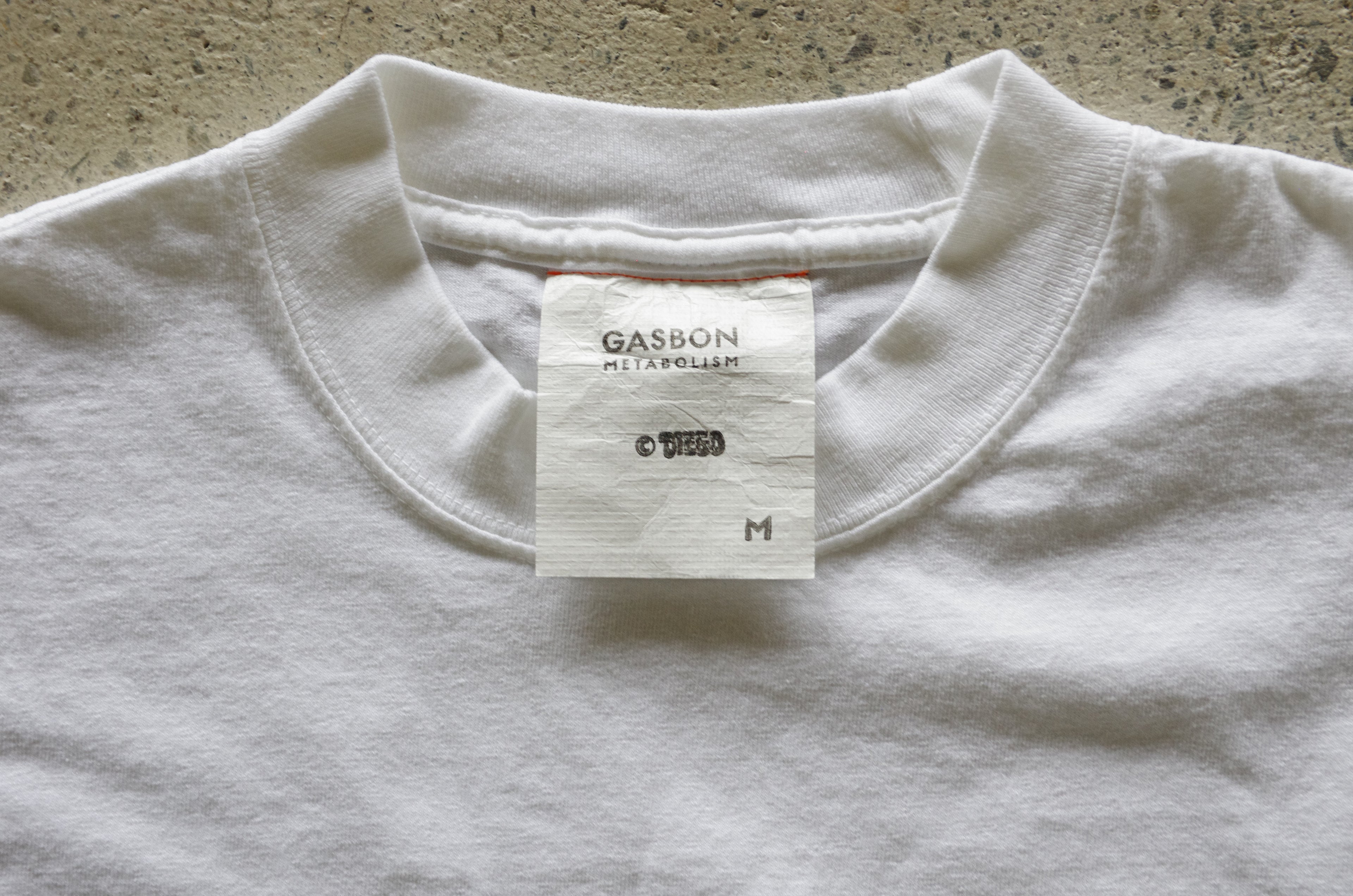 GASBON × DIEGO ガスボーイ “still here” T-shirt 2026 ホワイト
