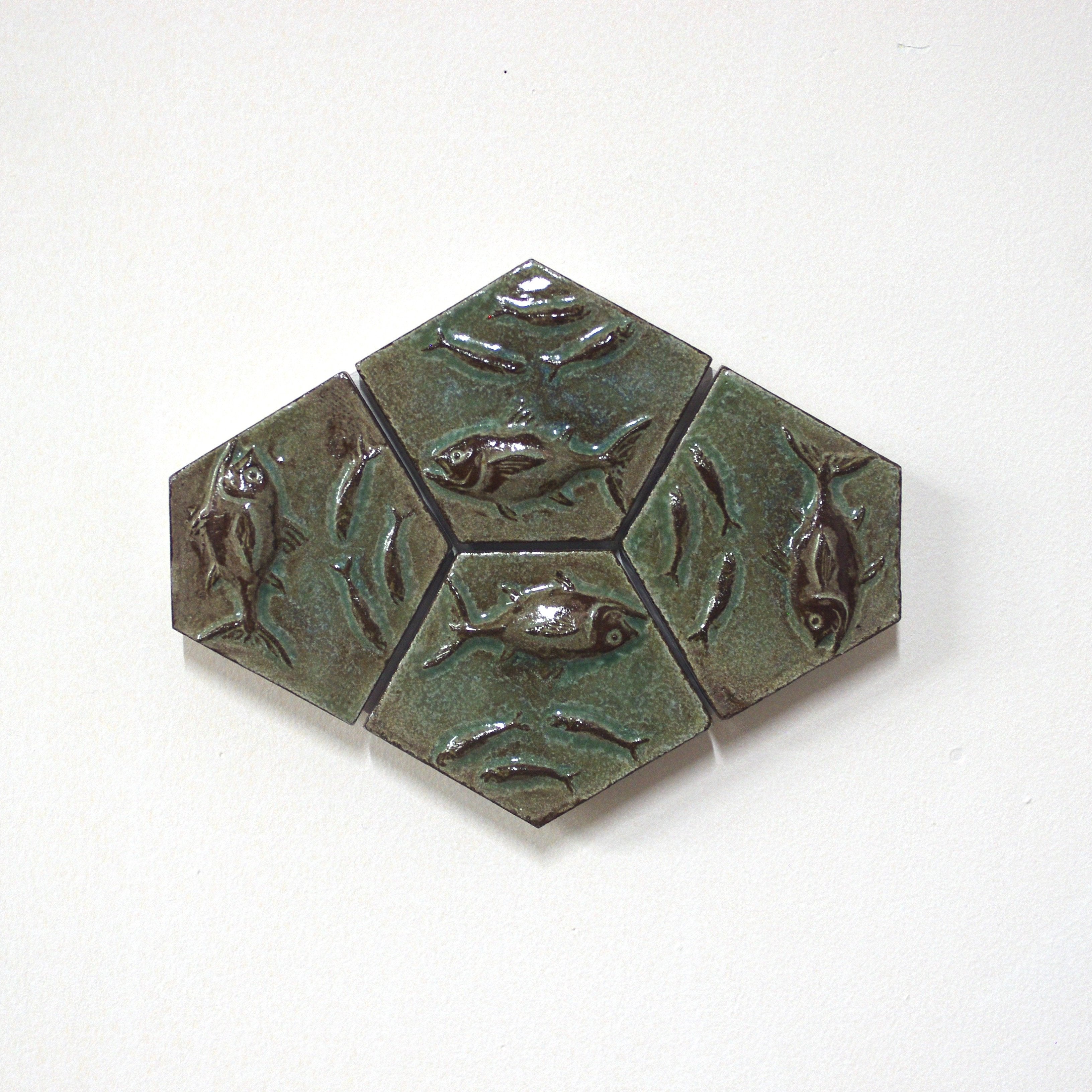 ペンタゴンタイルシリーズ（マグロとイワシ）
