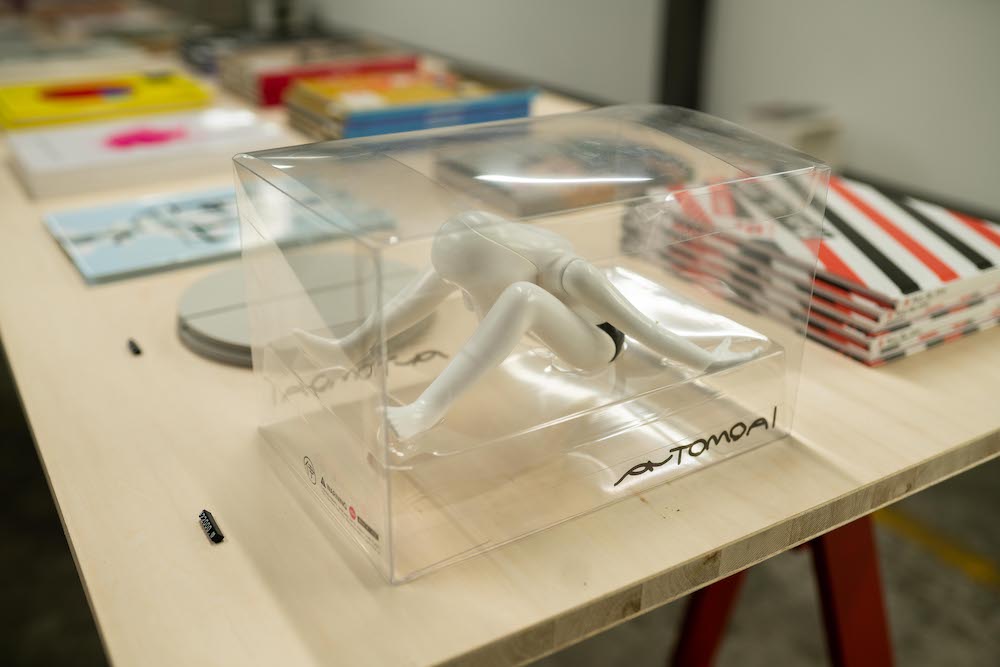 AUTO MOAI soft vinyl figure